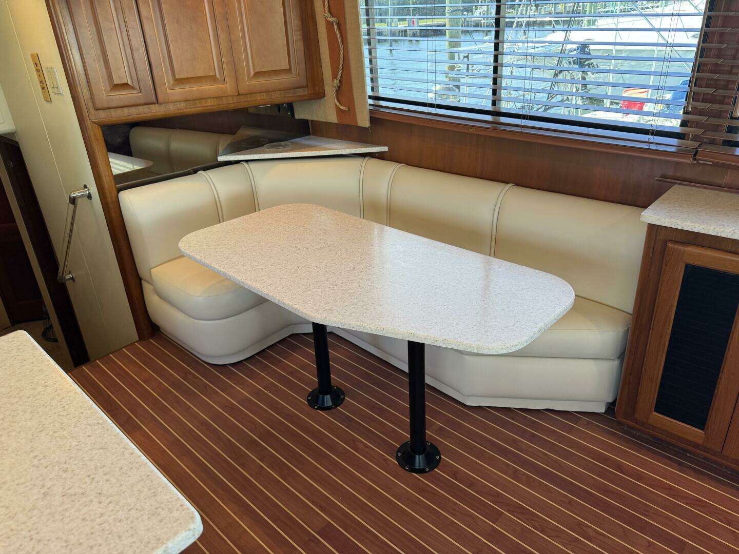 1995 Viking 58 Convertible - Image 20