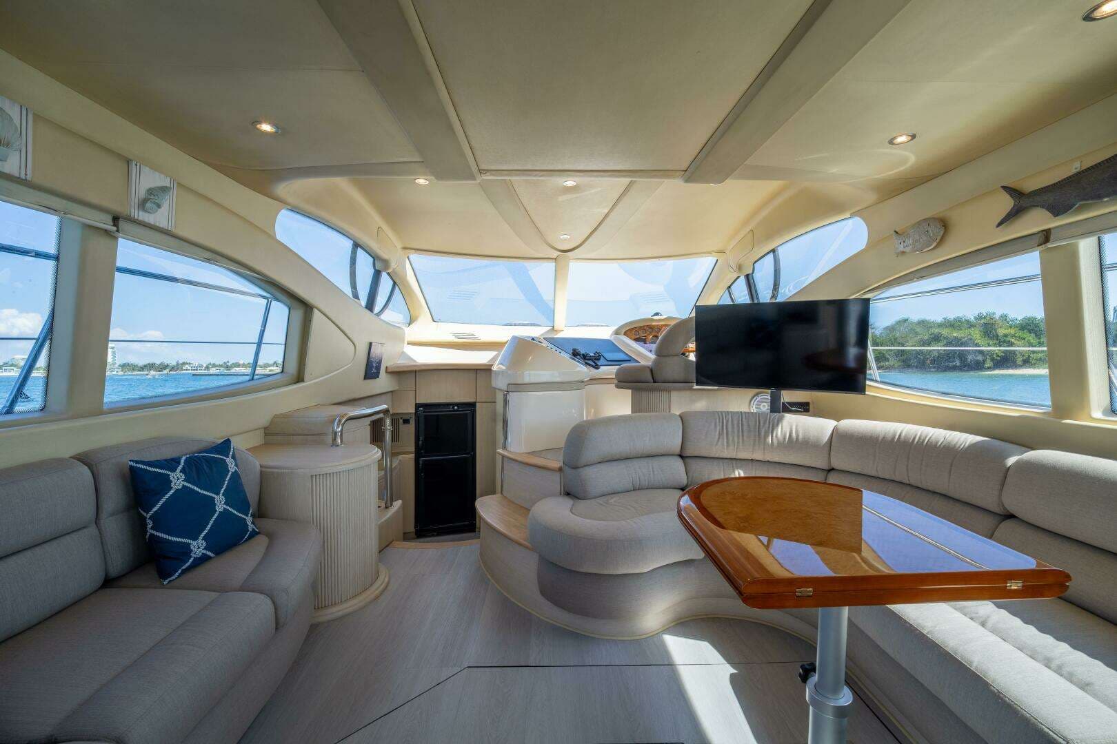 2001 Azimut 46 - Image 40