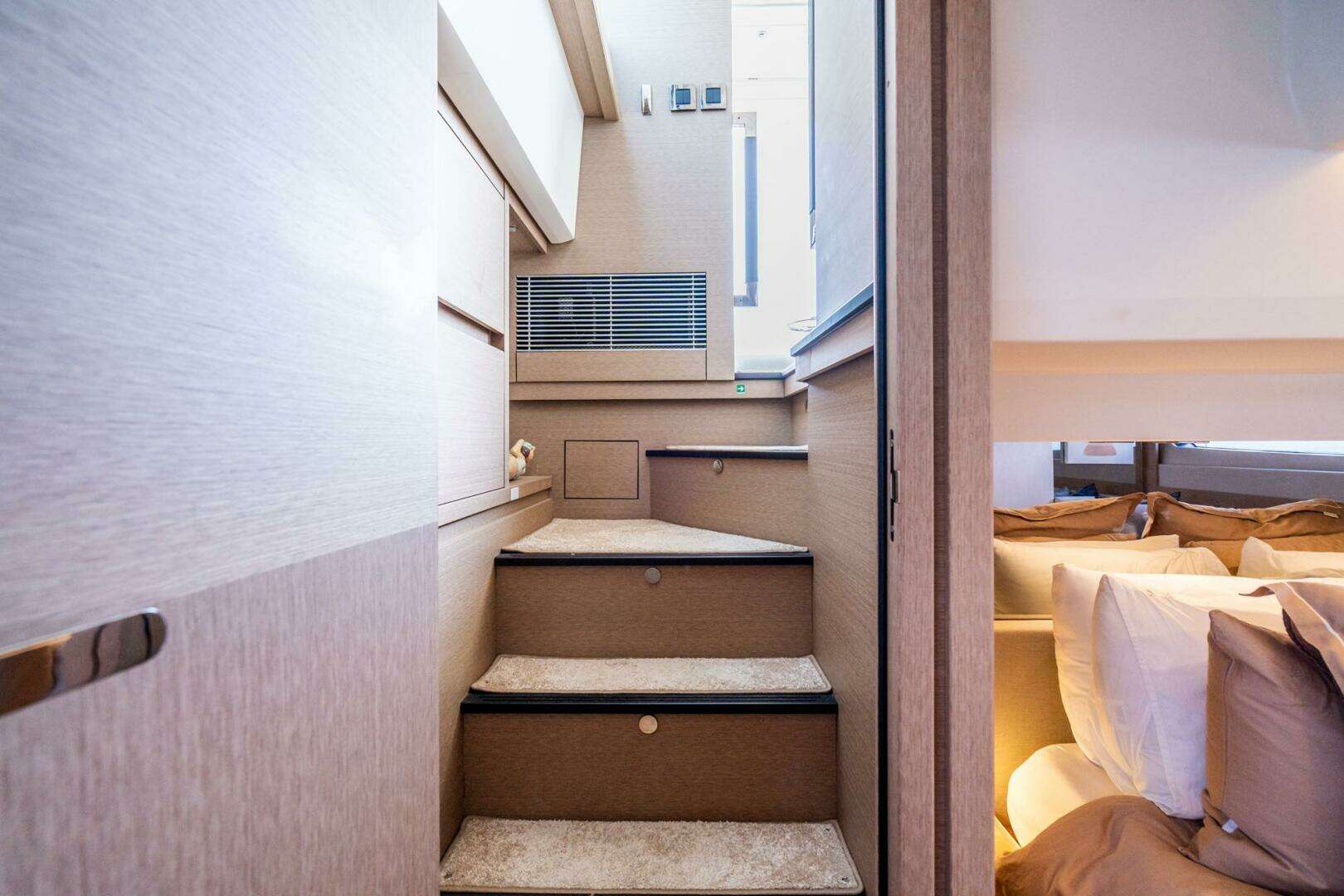 2019 Prestige — - Image 46