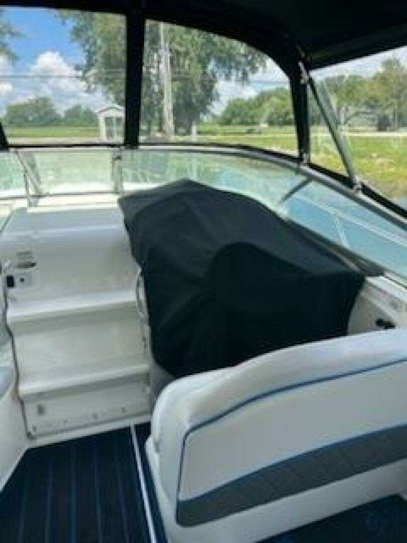 2008 Bayliner 320 - Image 14
