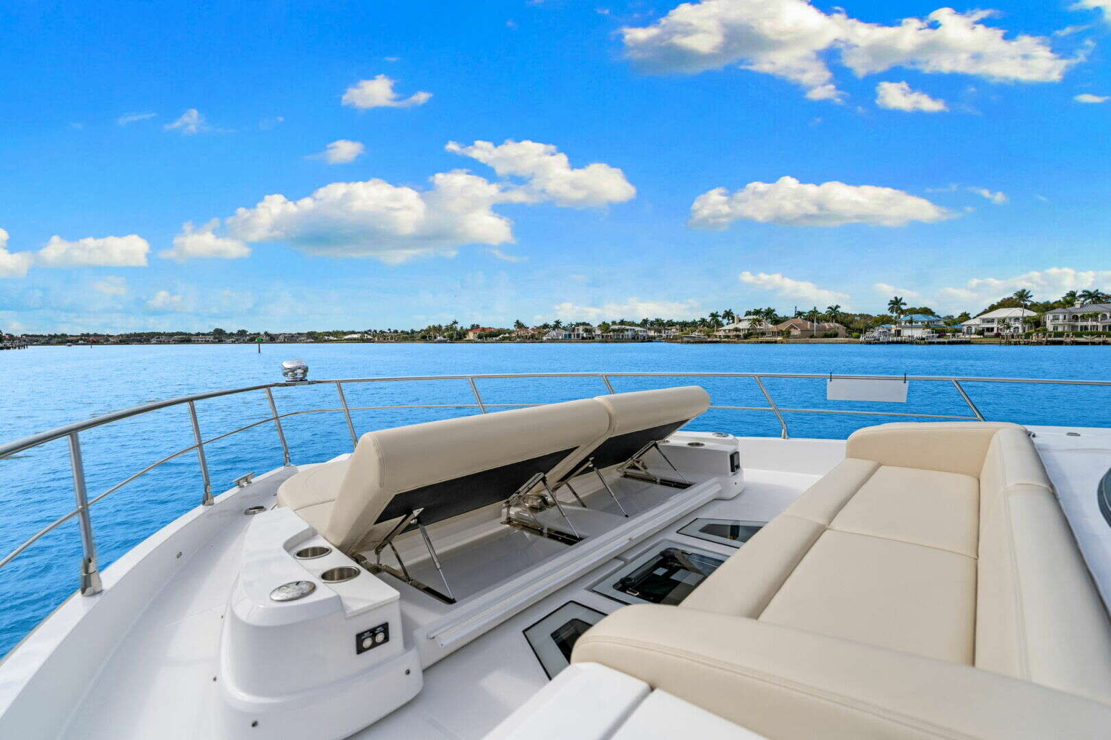 2026 Cruisers Yachts 57 FLY - Image 45