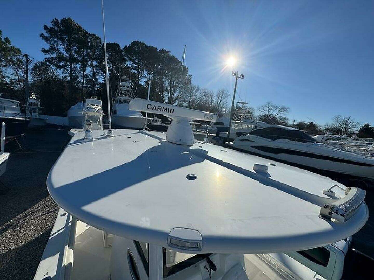 2022 Regulator 31 FS - Image 17