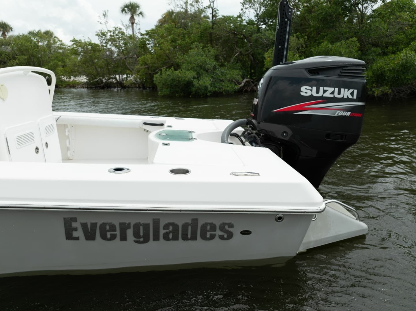 2007 Everglades 243CC - Image 18