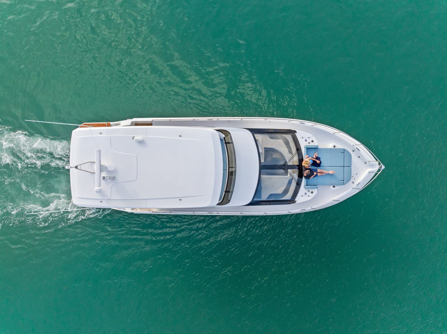 2026 Cruisers Yachts 50 FLY - Image 19