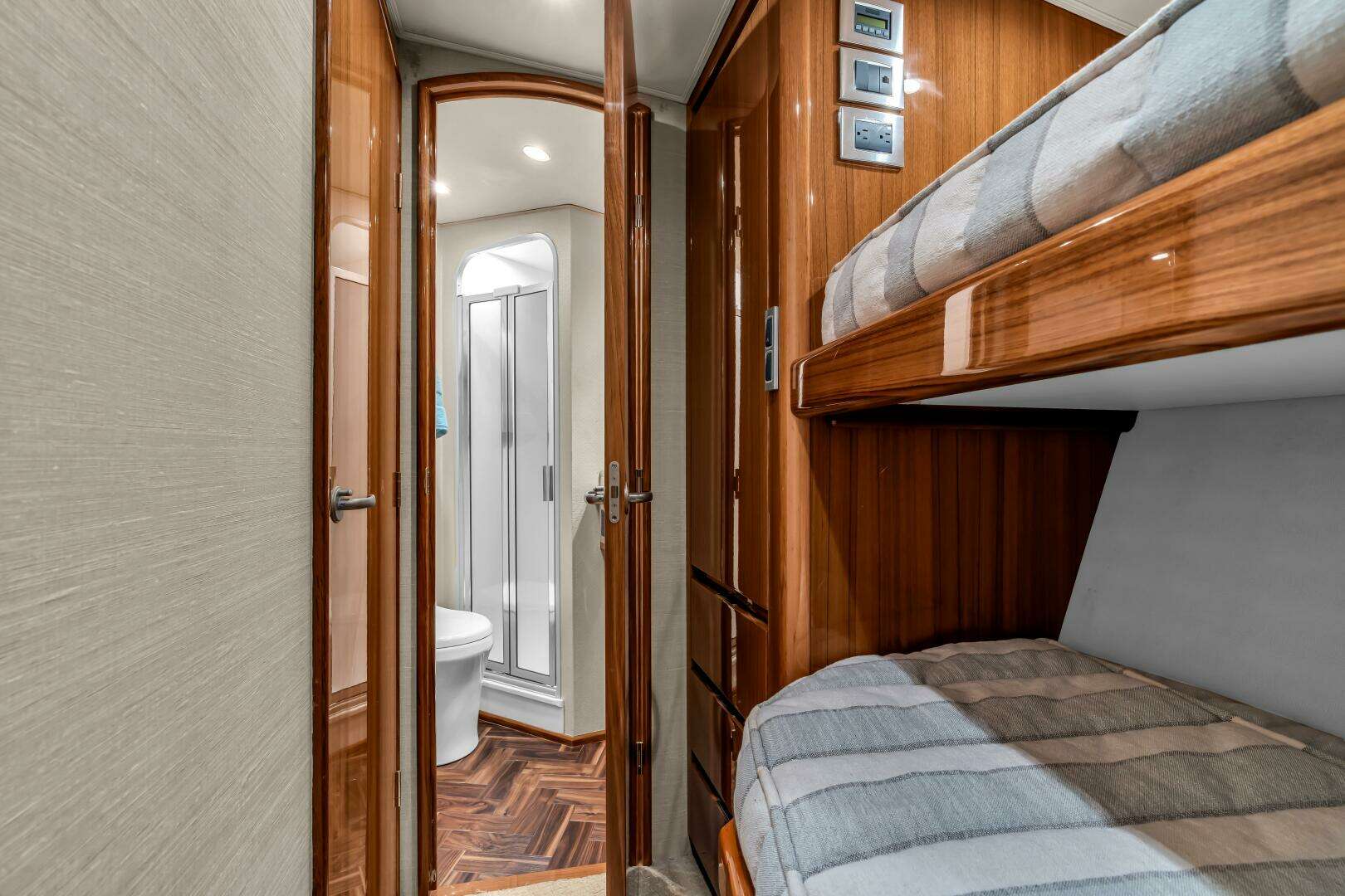 2015 Viking 46C - Image 50