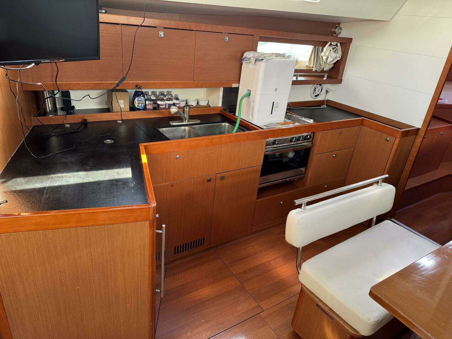 2015 Beneteau Oceanis 45 - Image 15