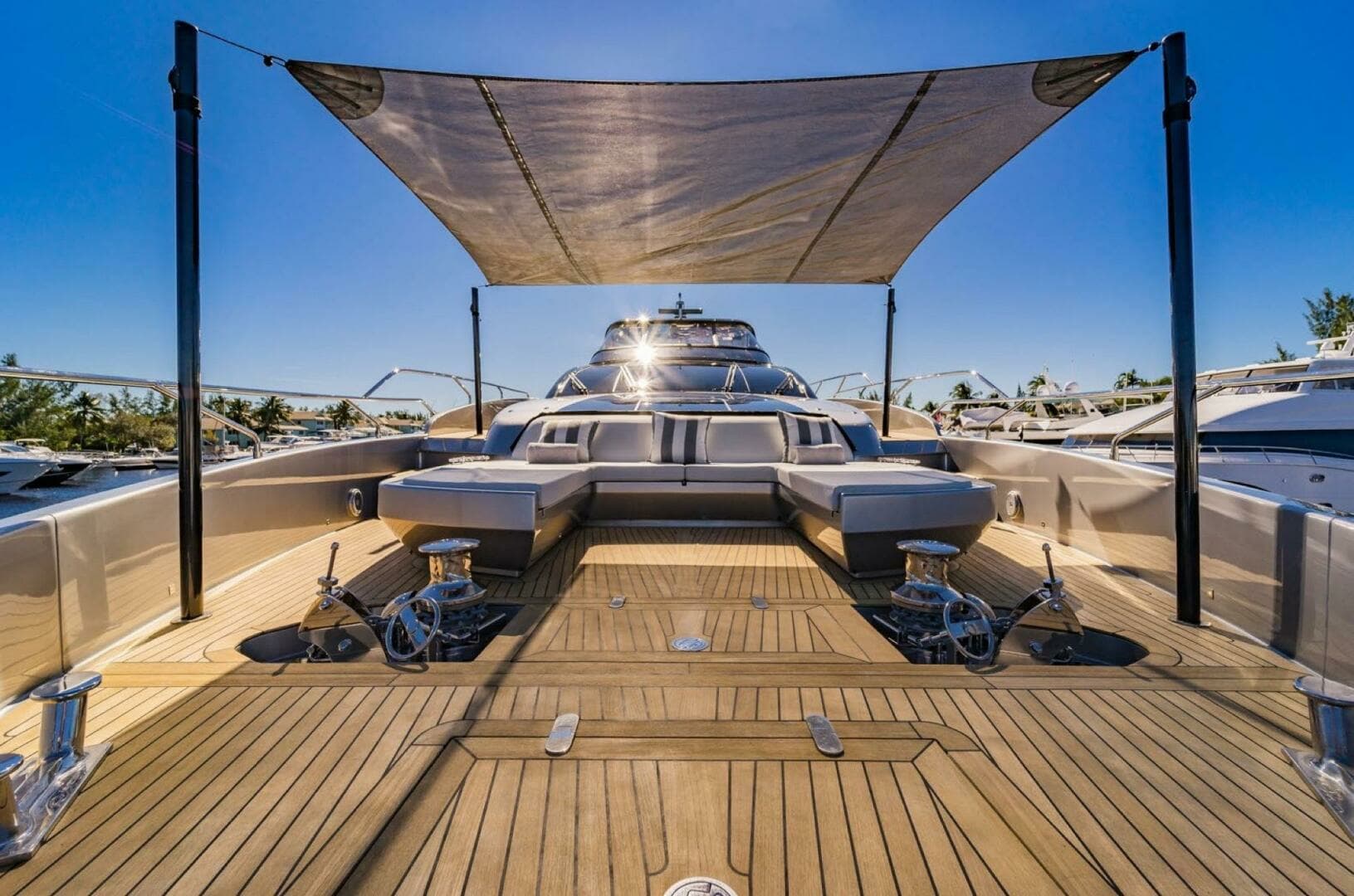 2019 Riva — - Image 24