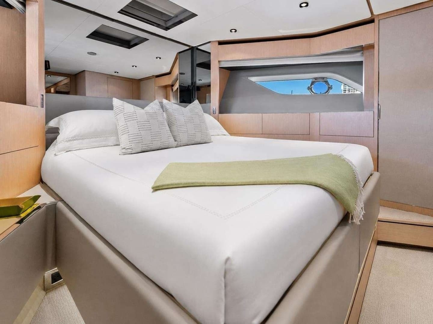 2022 Ferretti Yachts 780 - Image 52