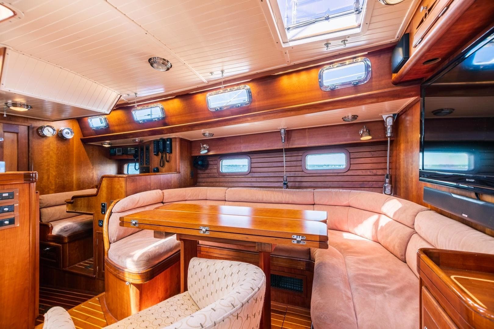 1996 Little Harbor Custom - Image 11