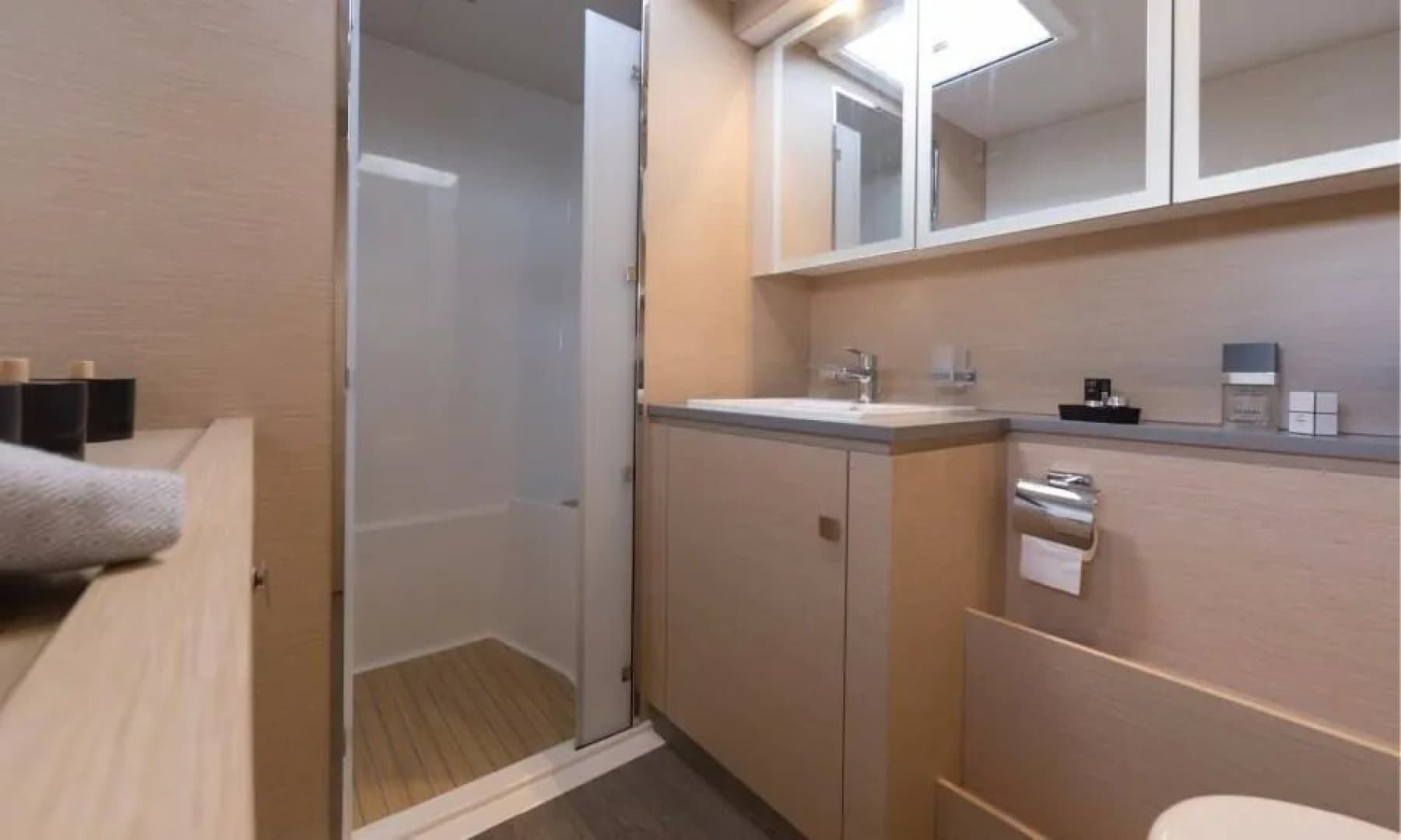 2018 Fountaine Pajot MY 44 - Image 19