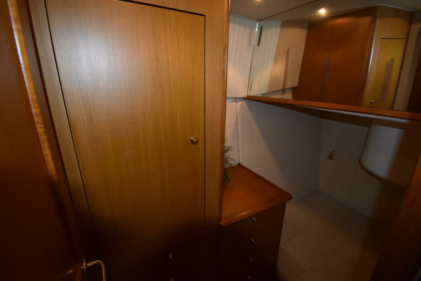 2003 Ocean Yachts 48 Super Sport - Image 27