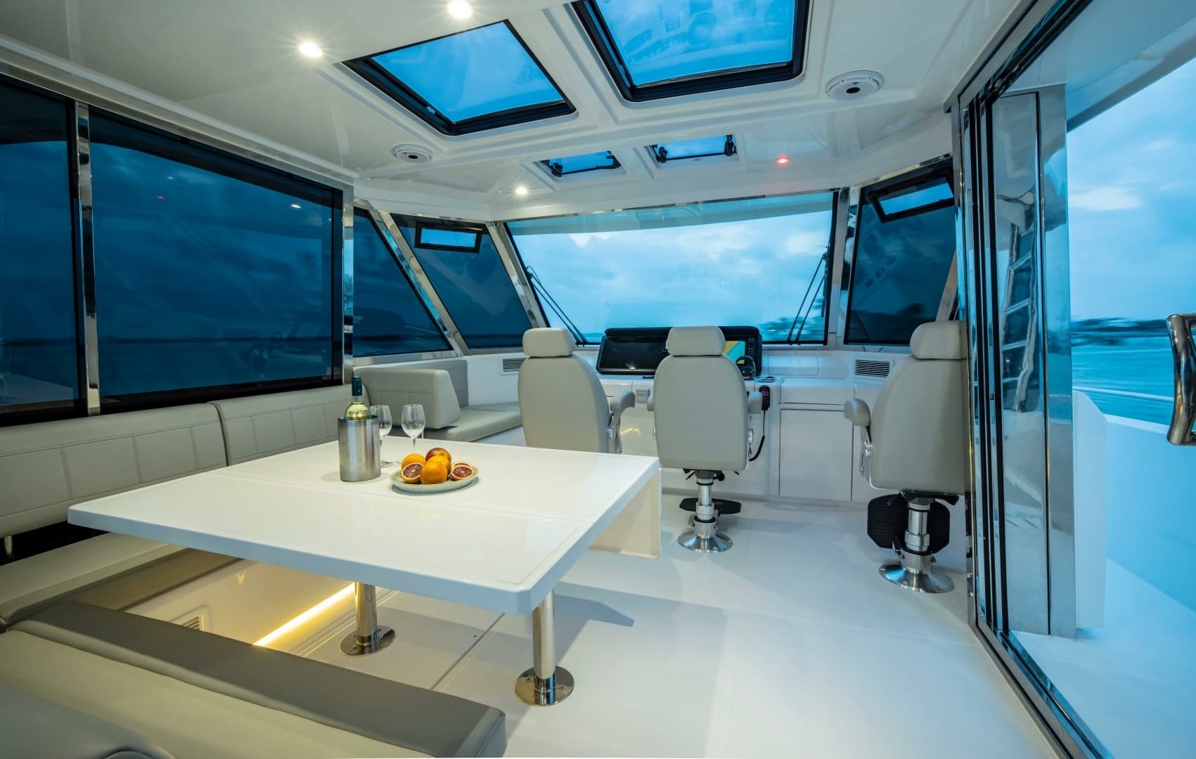 2023 Aquila 54 Yacht - Image 13
