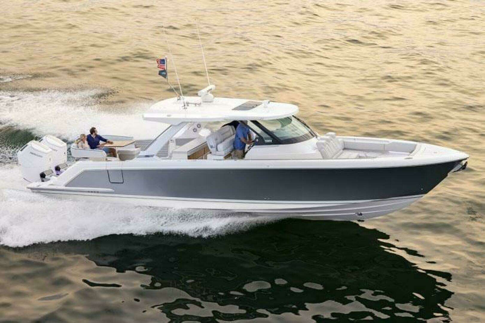 2024 Tiara Yachts 43 LS - Image 4