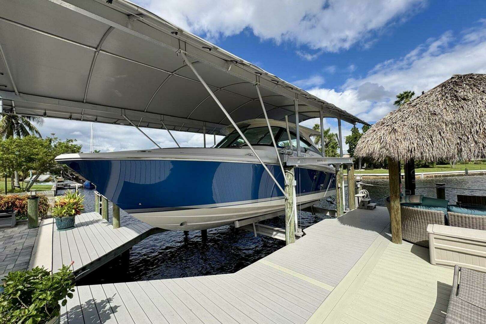 2024 Tiara Sport 34 LX - Image 4