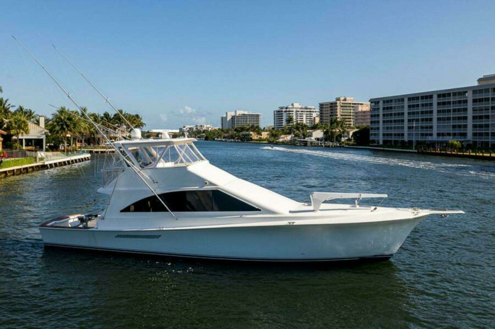 1999 Ocean Yachts 60 Convertible - Image 4
