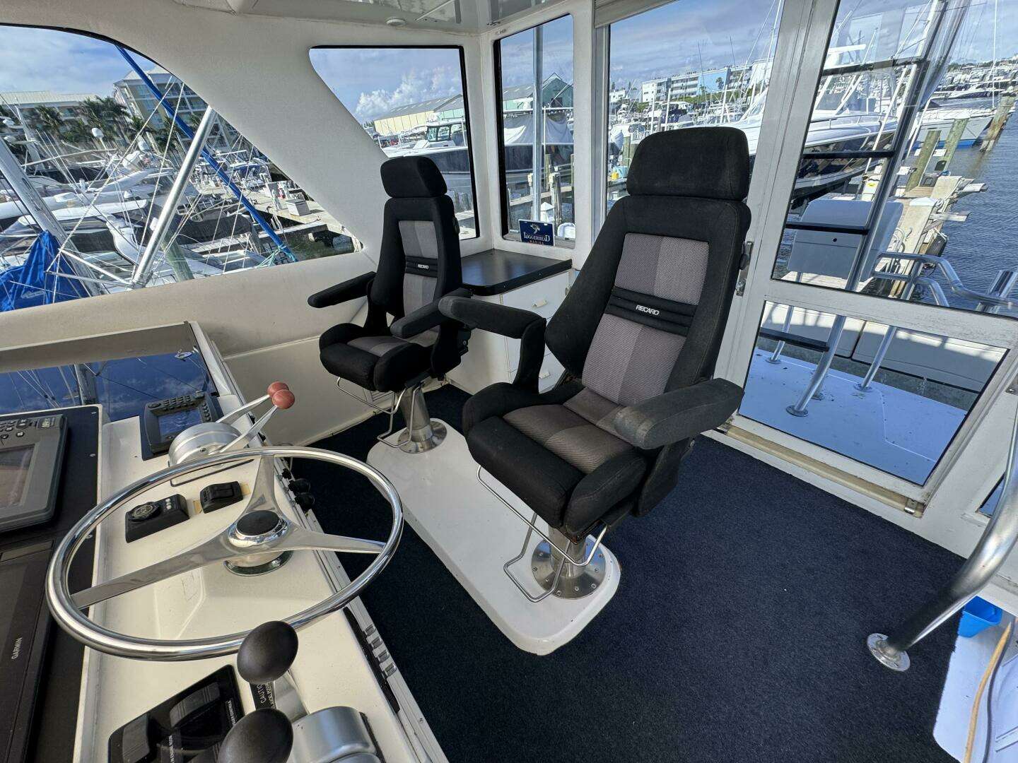 1995 Viking 58 Convertible - Image 56