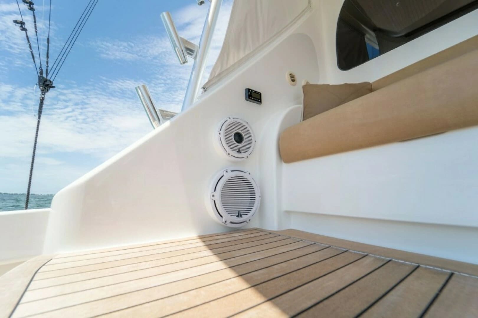 2018 Viking 72 Convertible - Image 17