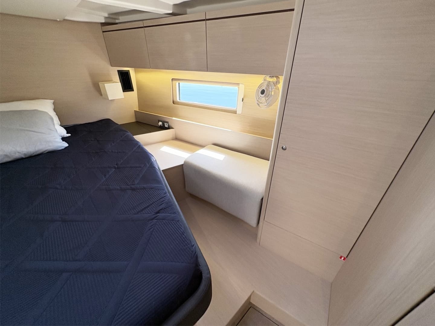 2020 Beneteau Oceanis 51.1 - Image 31