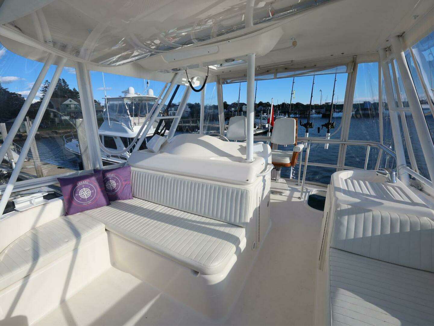 2004 Riviera 40 Sportfish - Image 8