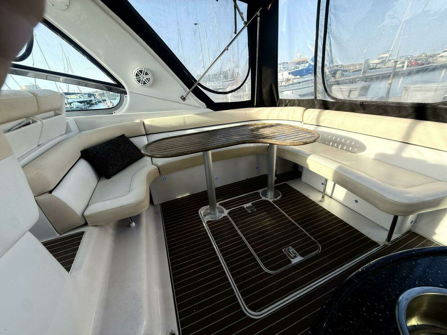 2008 Four Winns 378 Vista - Image 8