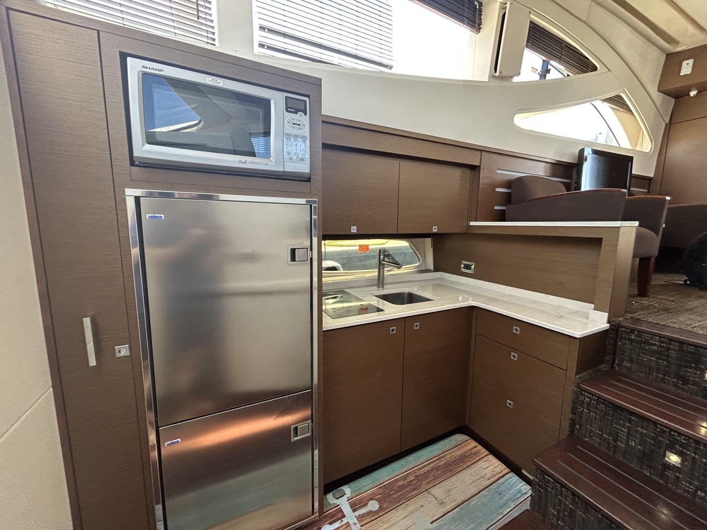 2012 Sea Ray 450 Sedan Bridge - Image 13