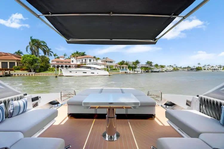 2023 Sunseeker Superhawk 55 - Image 12