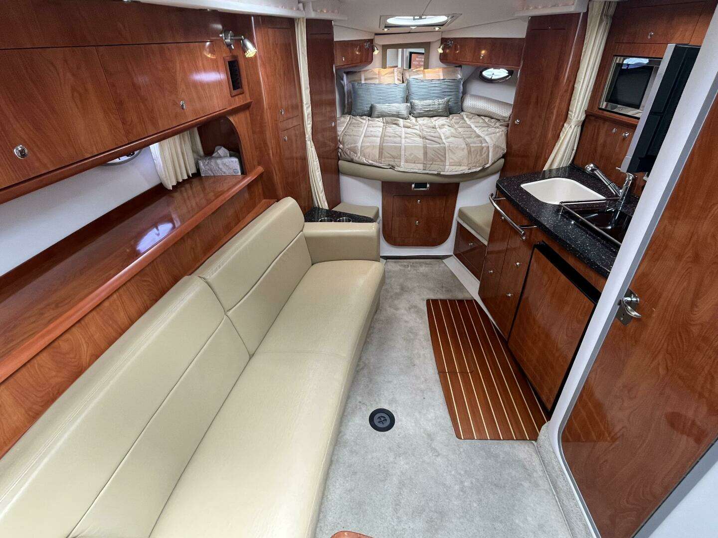 2008 Four Winns V338 - Image 10