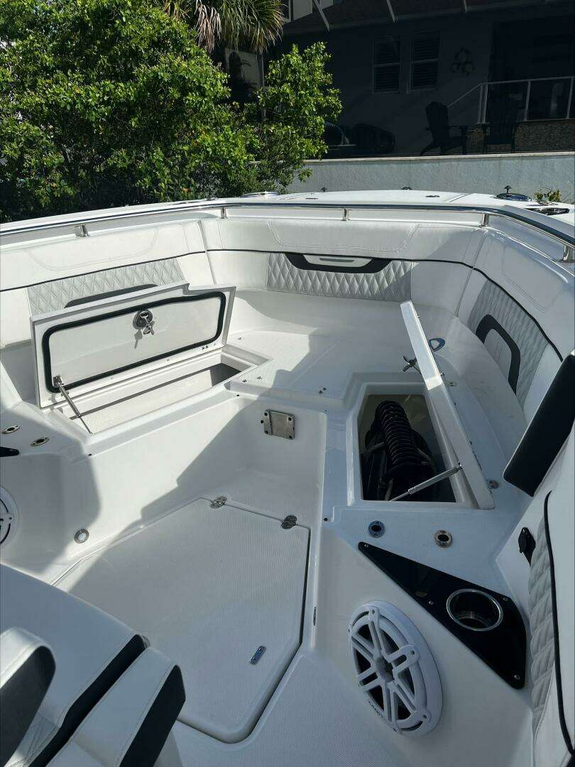 2023 Blackfin 272 CC - Image 7