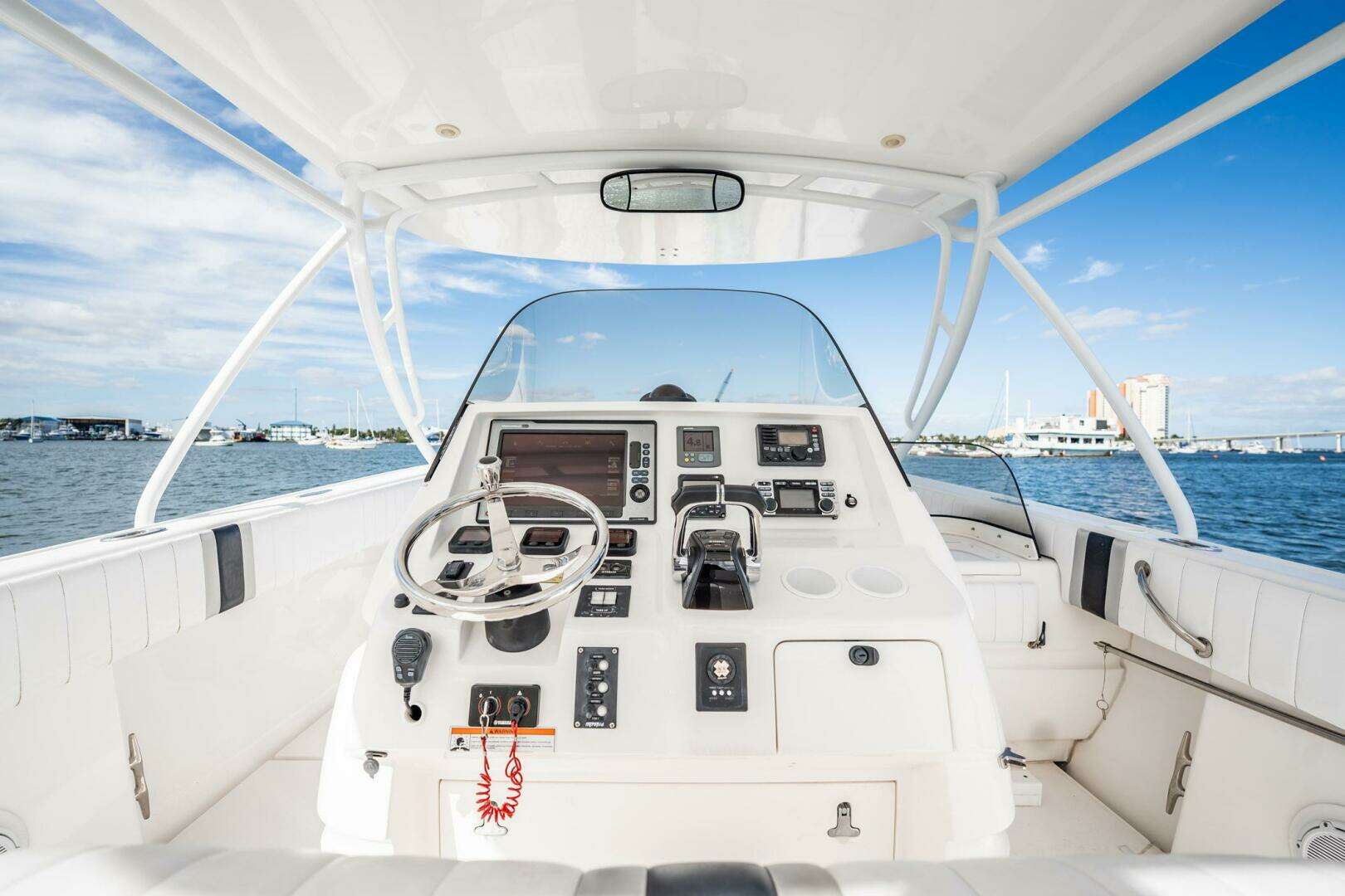 2011 Intrepid 400 Open - Image 24