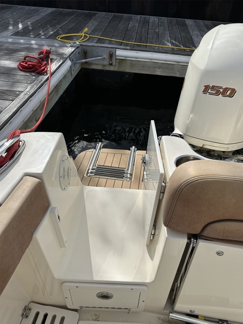 2017 Scout 255 LXF - Image 8