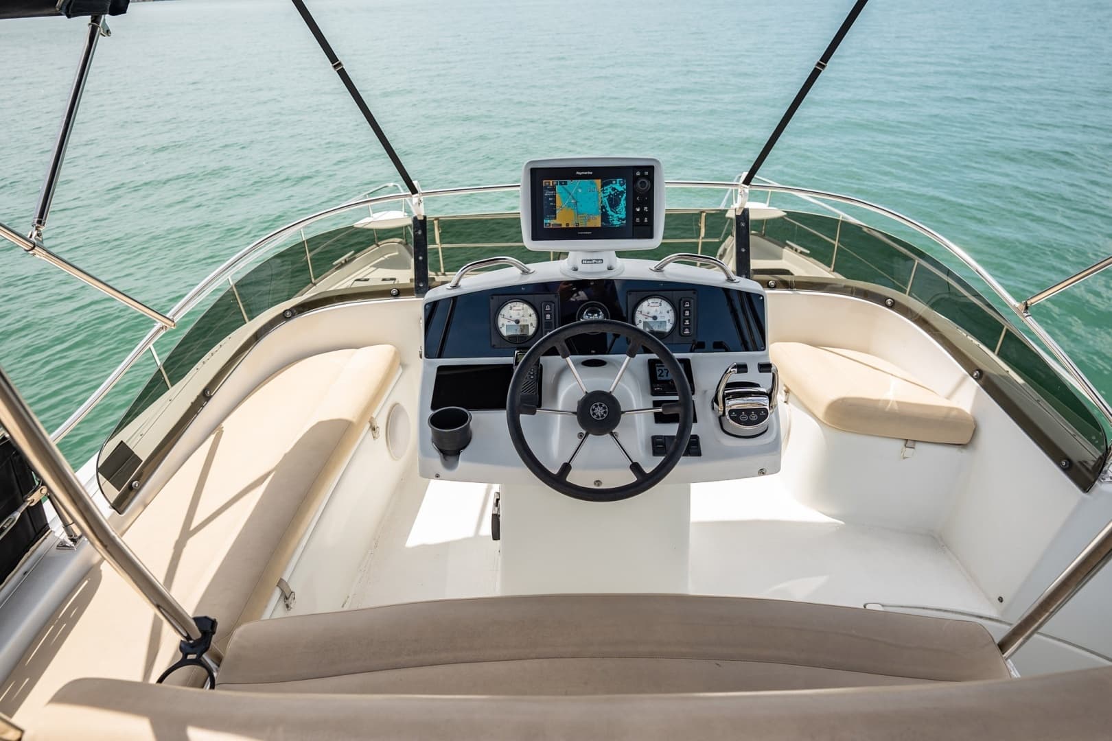 2005 Lagoon Power 43 - Image 12