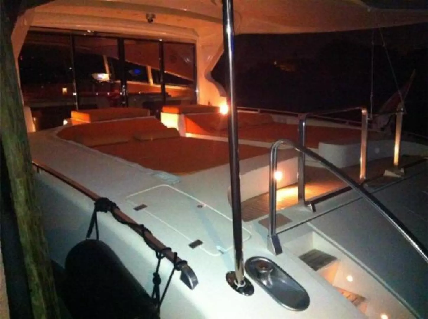 2001 Leopard 27M Open - Image 12