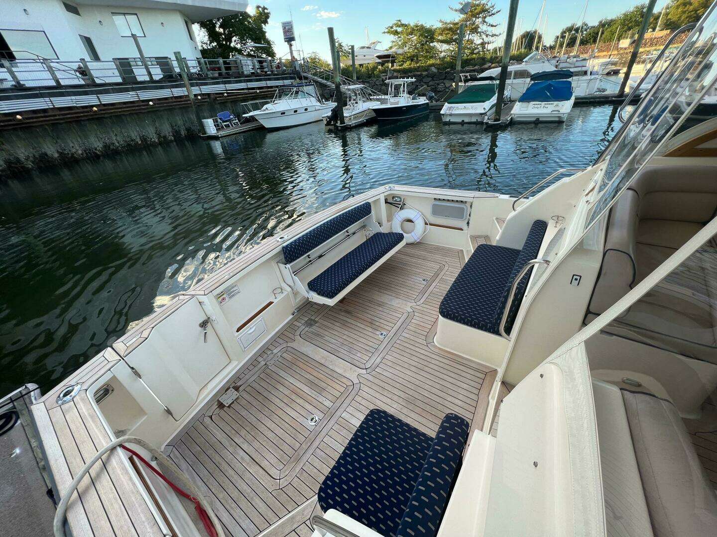 2008 Sabre 42 Hardtop Express - Image 5