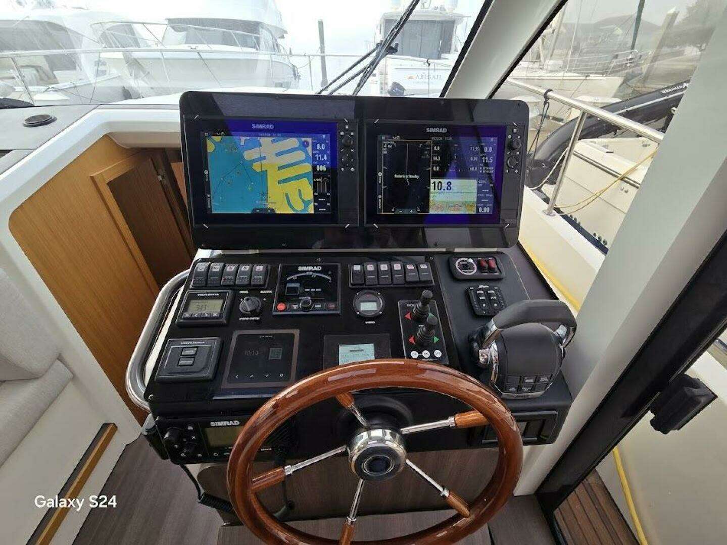 2022 Greenline 39 Hybrid - Image 10
