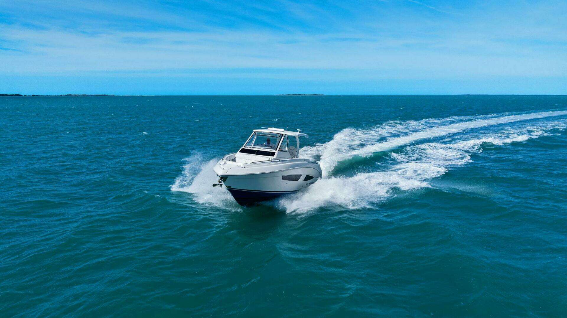 2020 Regal 33 SAV - Image 18