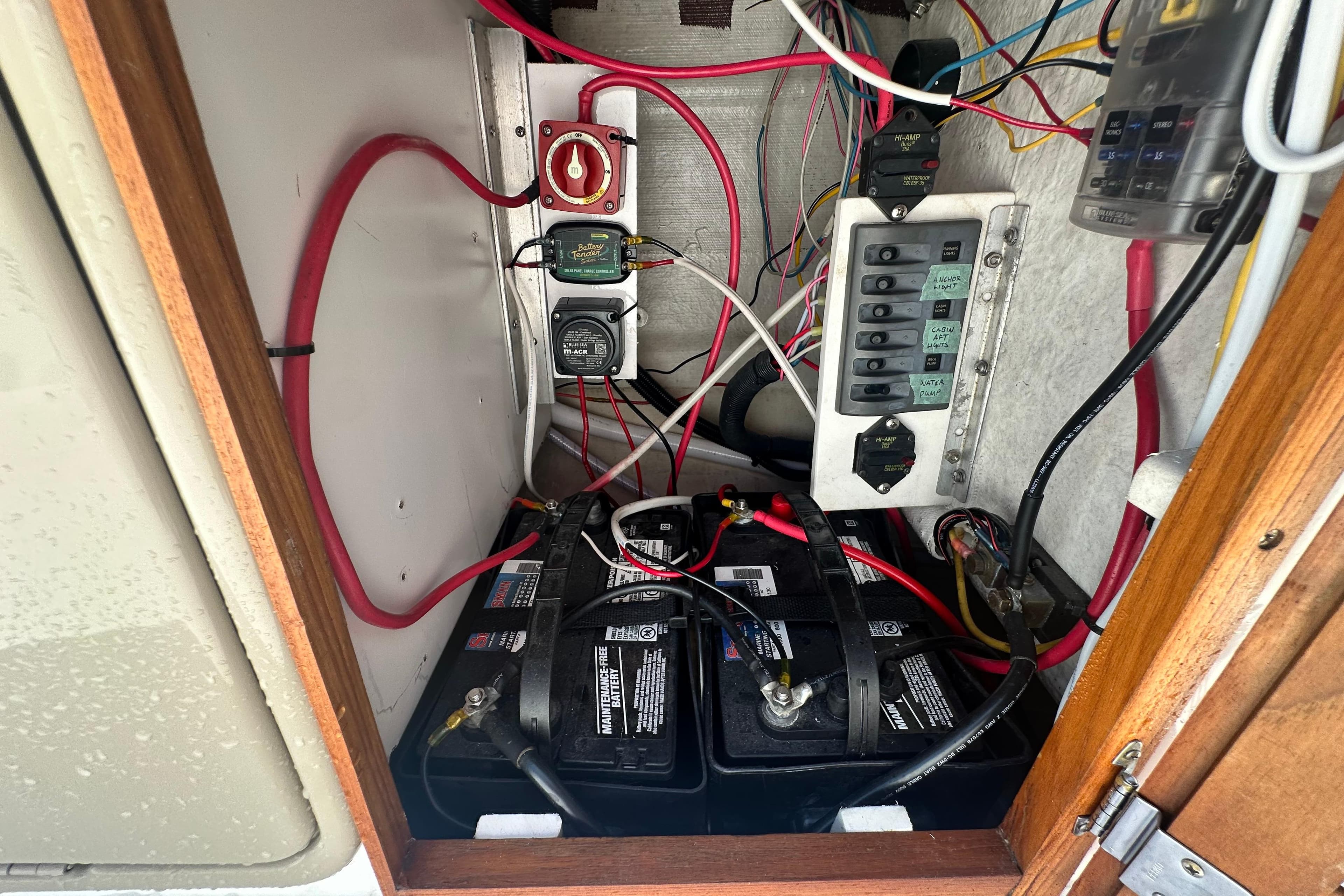 Electrical system with batteries and wiring in a 2007 Custom Venet Vision 2.