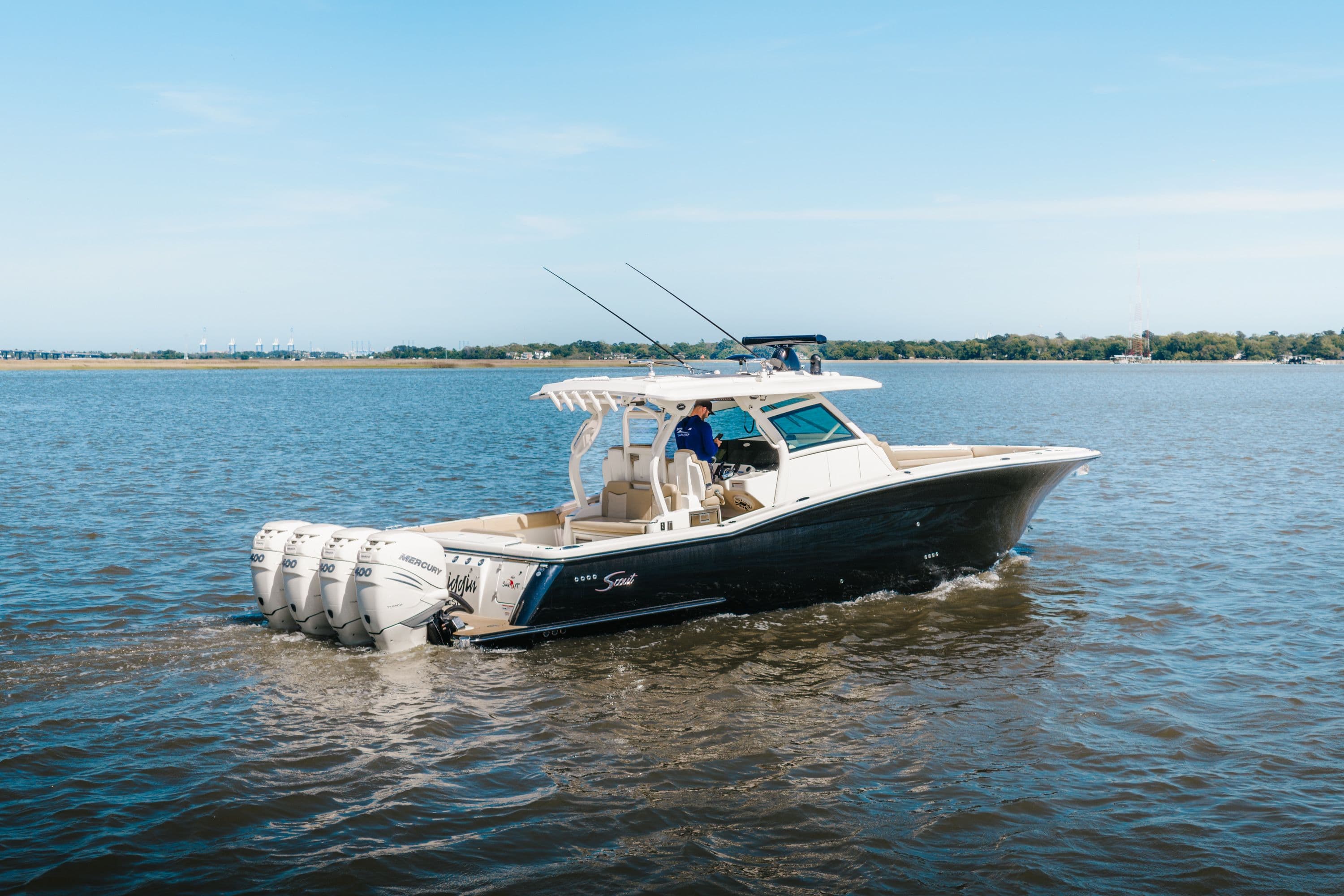2022 Scout 380 LXF