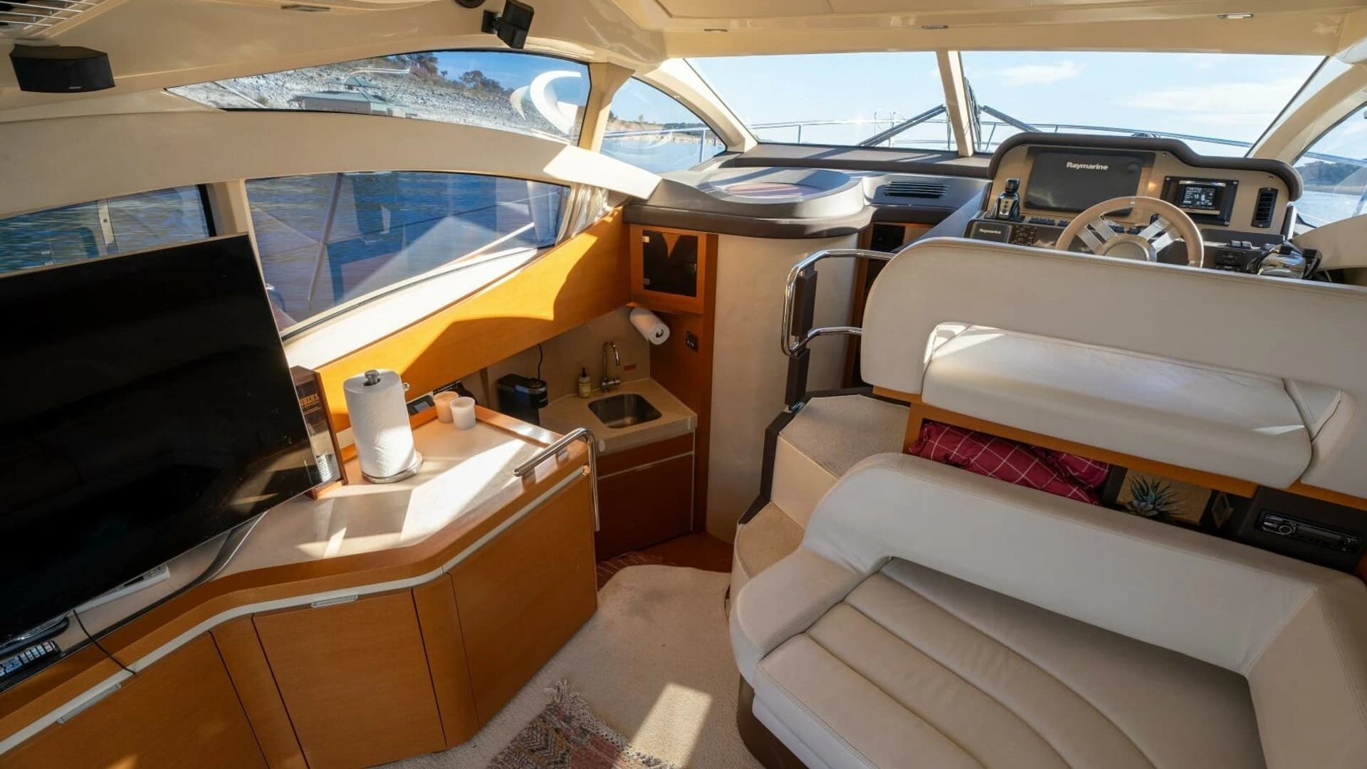 2013 Azimut 40 Flybridge - Image 26