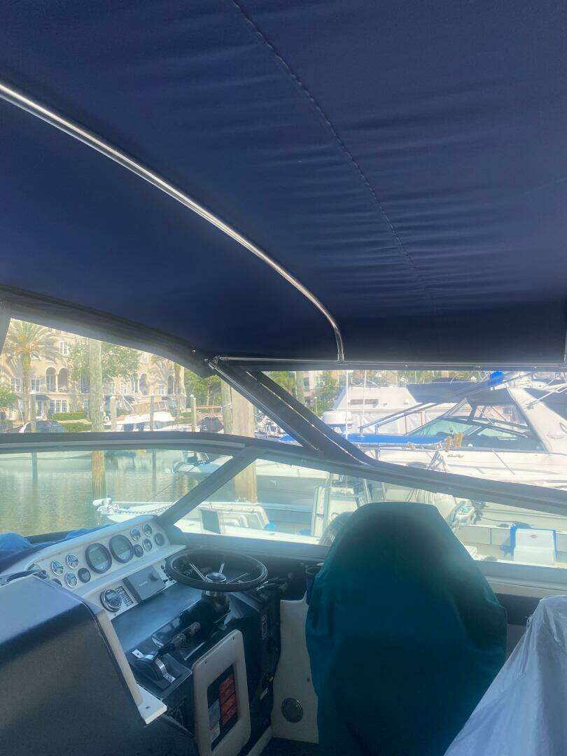 1993 Sea Ray 440 Sundancer - Image 44