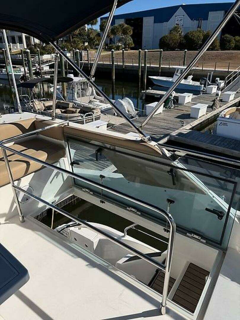 2015 Fairline Squadron 42 - Image 10