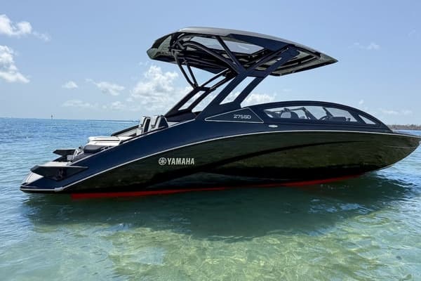 2025 Yamaha Boats 275SD - Image 1