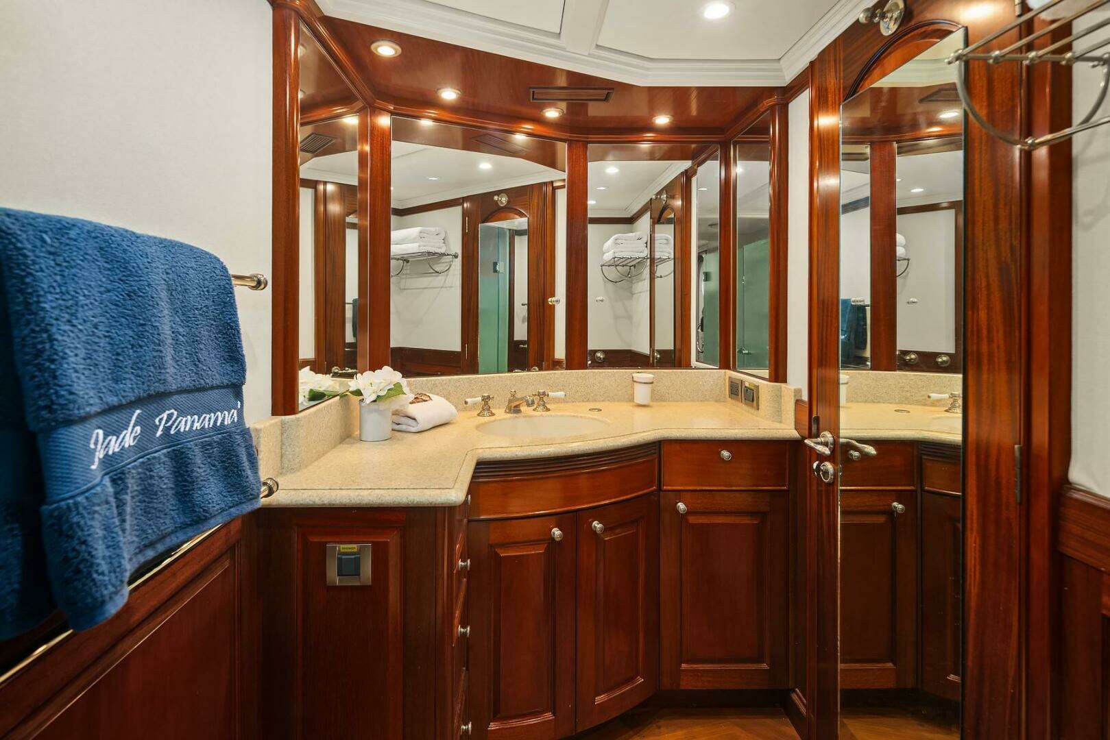 2001 Rayburn Custom Yachts Flush Deck - Image 28