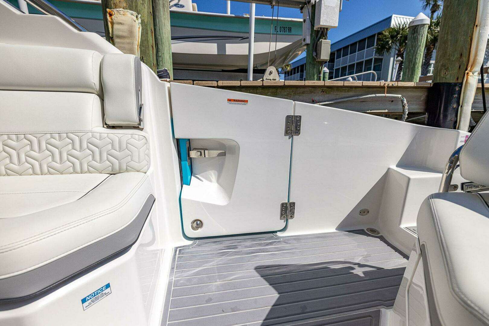 2022 Regal LX 36 - Image 55