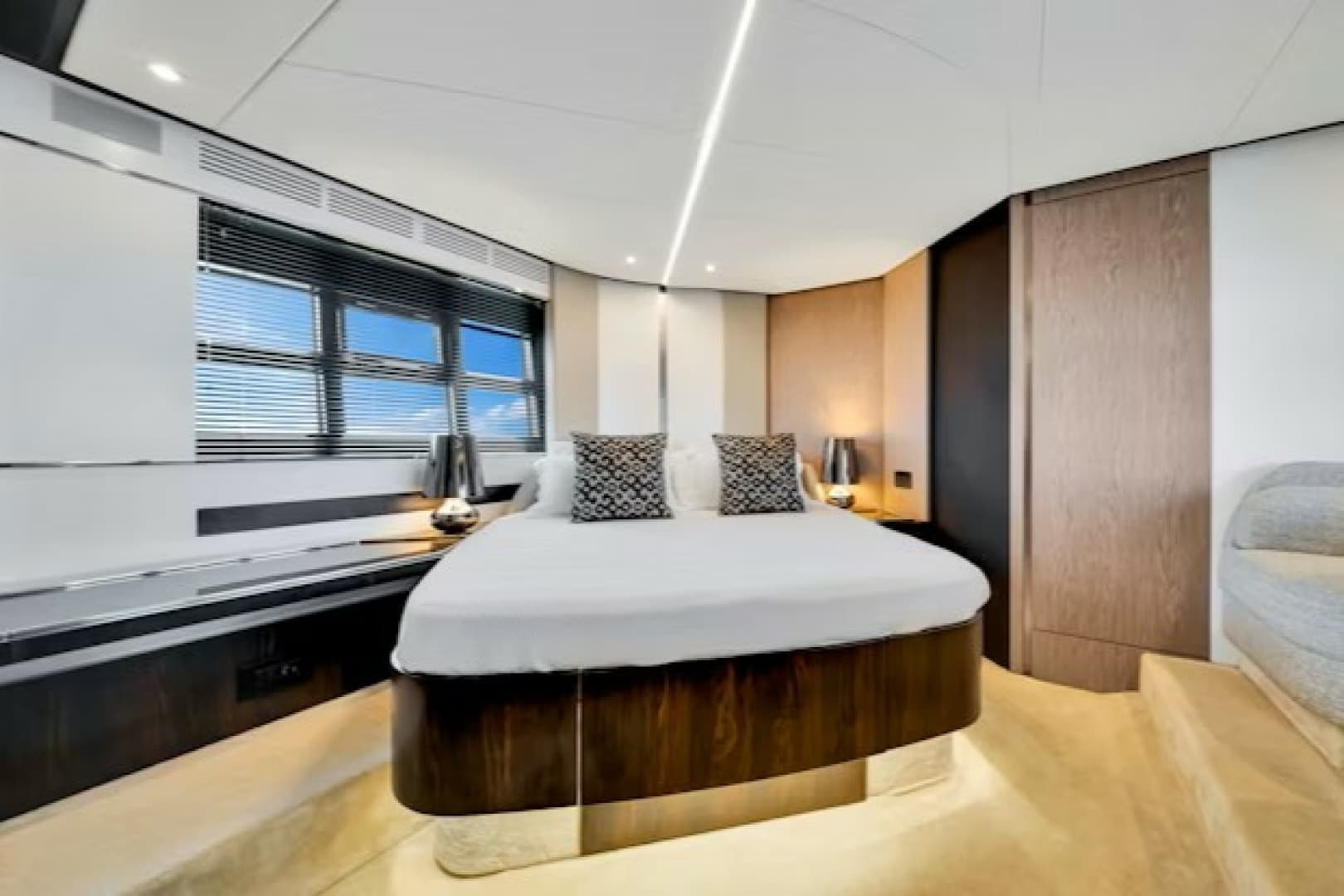 2021 Azimut S6 SPORTFLY - Image 27