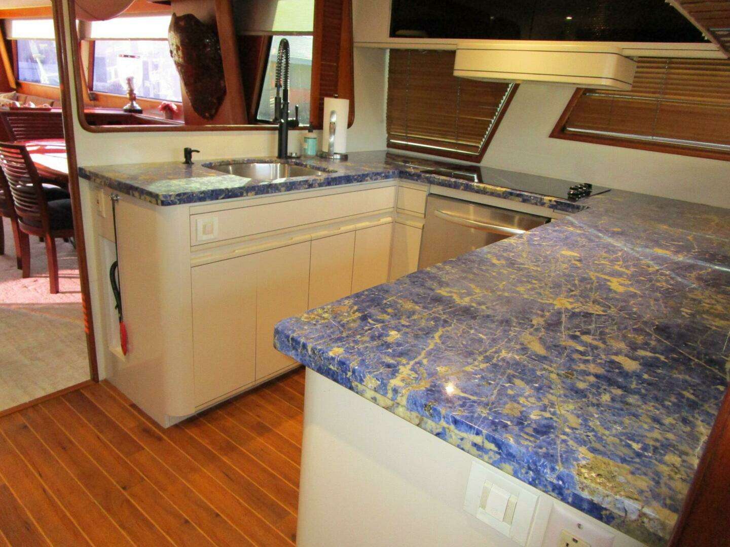 1990 Viking Cockpit Motor Yacht - Image 5