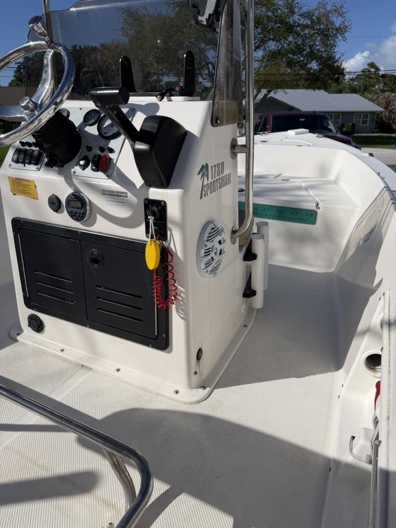 2014 Key West 1720 Sportsman - Image 7
