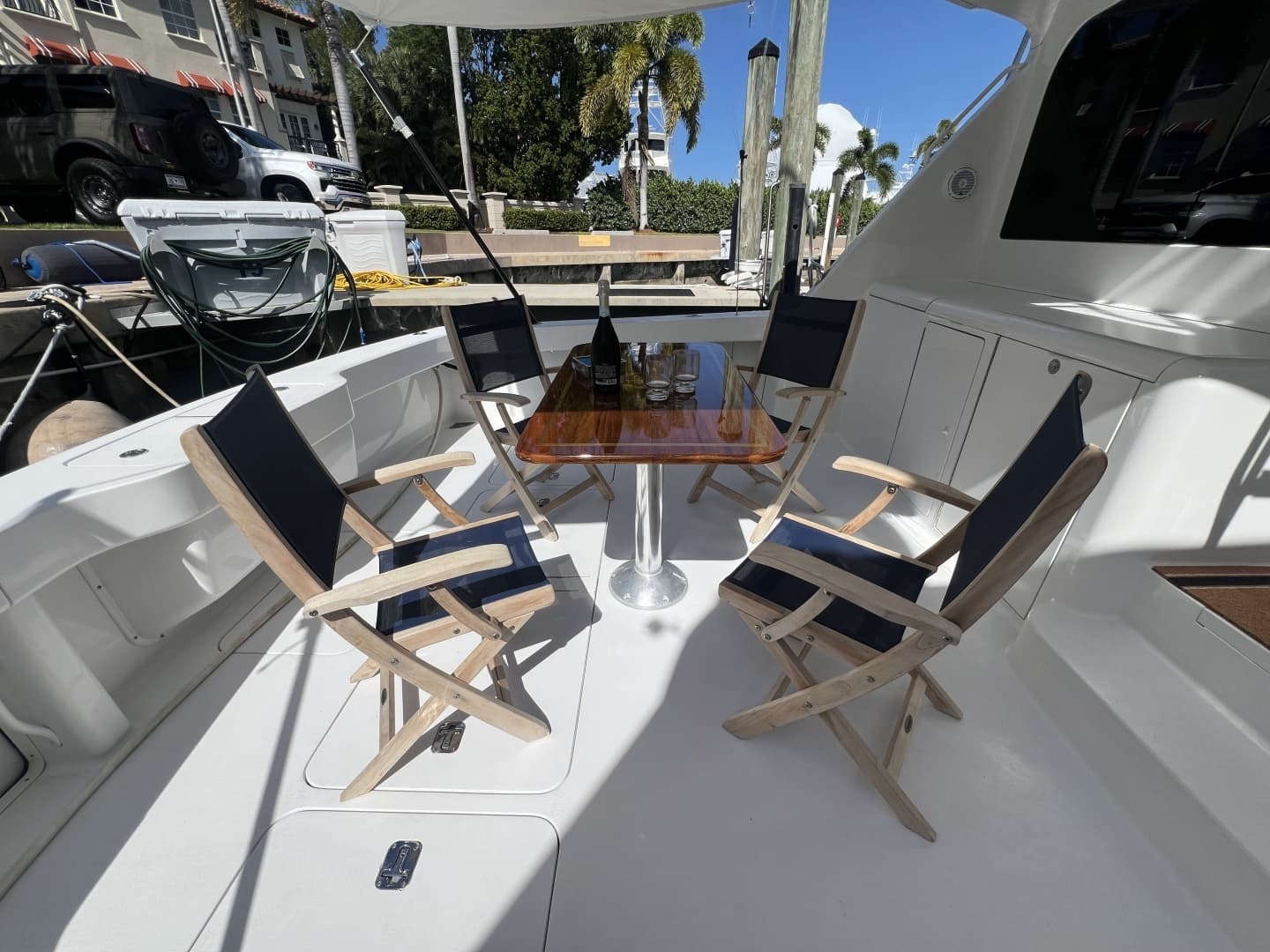 2003 Viking 52 Convertible - Image 13