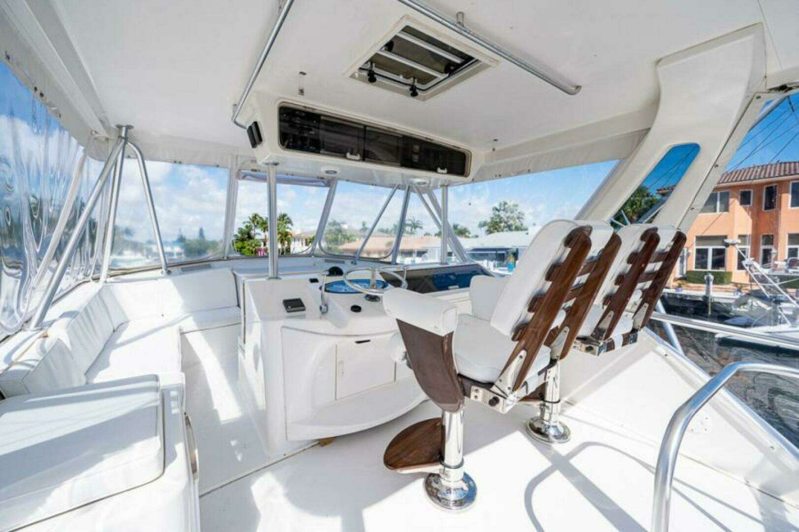 1999 Ocean Yachts 60 Convertible - Image 7