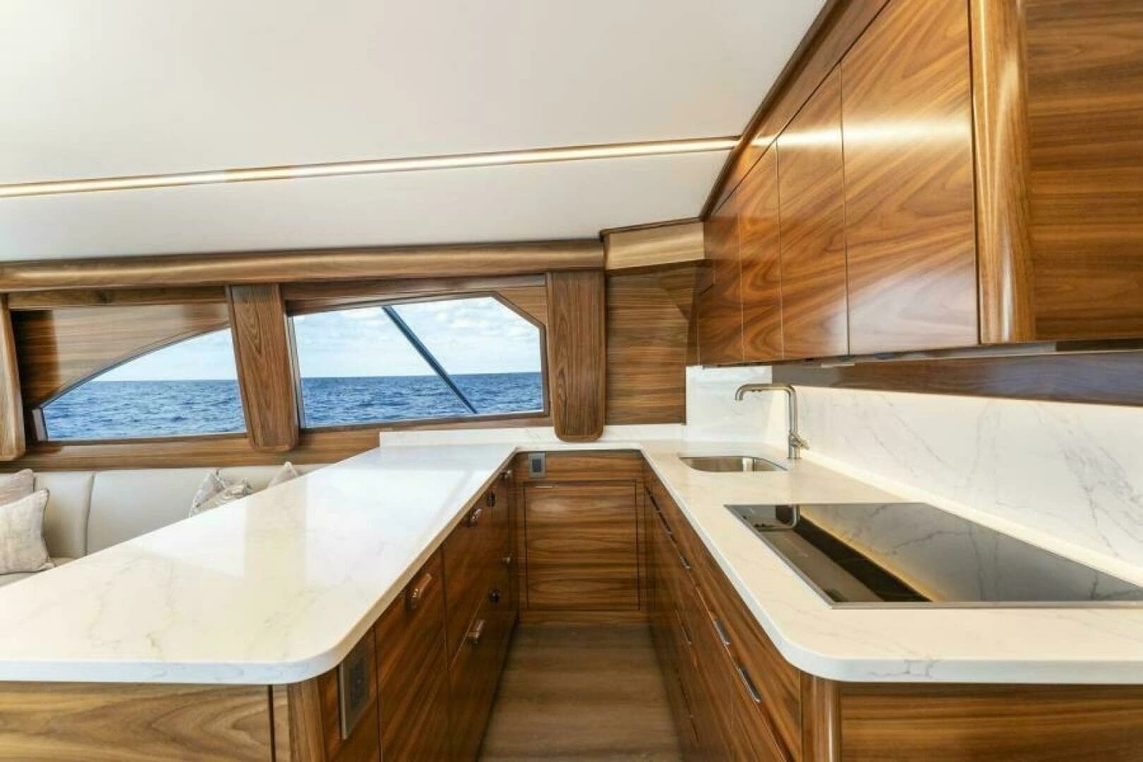 2027 Viking 50 Convertible - Image 4