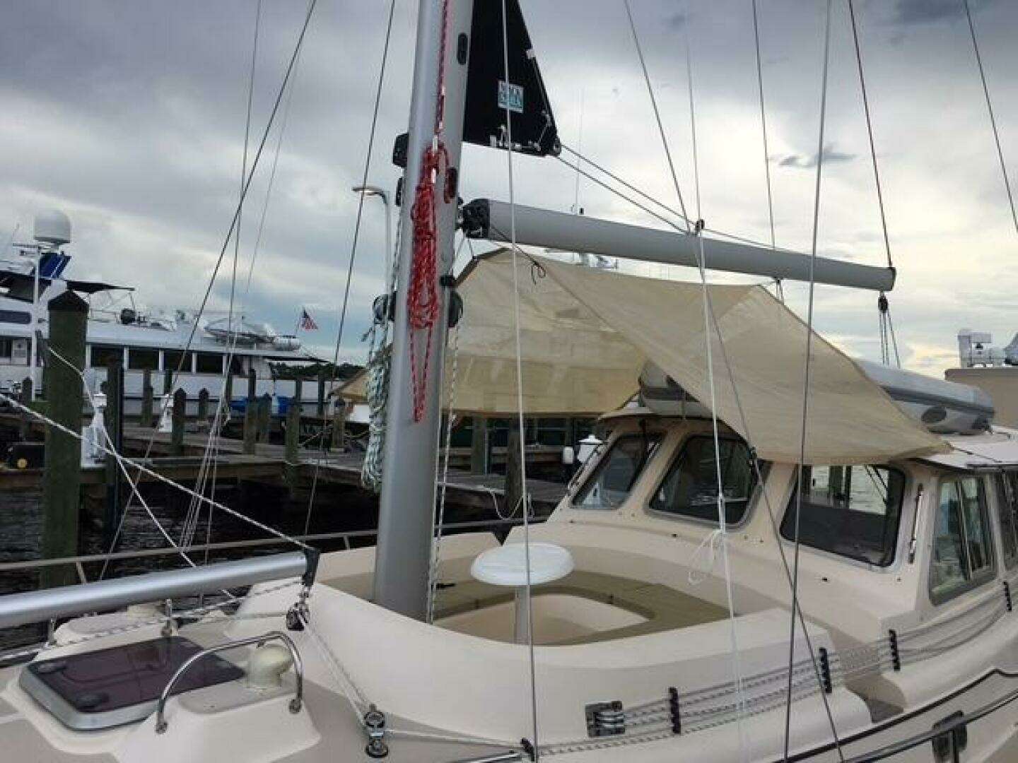 2008 Island Packet SP Cruiser / Motorsailer - Image 11